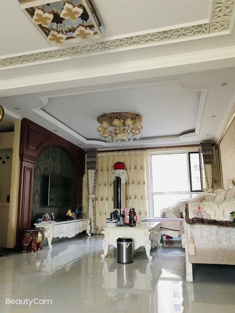 出售東方世紀(jì)城小區(qū)電梯樓