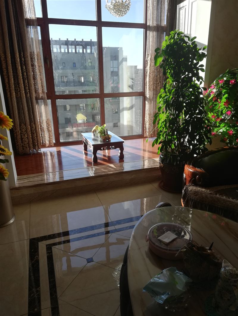 岳熙臺(tái)小區(qū)房屋出售