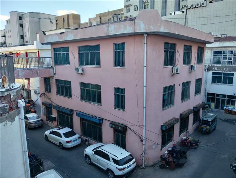 出售百貨大樓北側(cè)獨(dú)棟商鋪