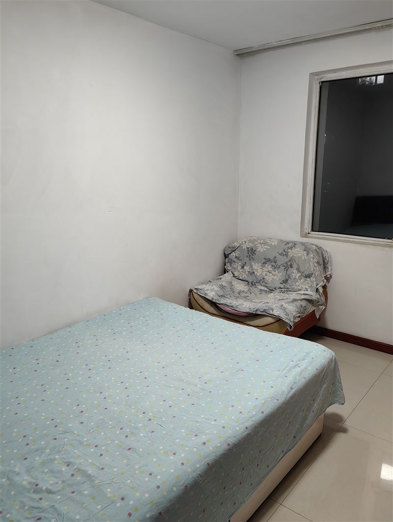 鑫順花城社區(qū)樓房出租二層