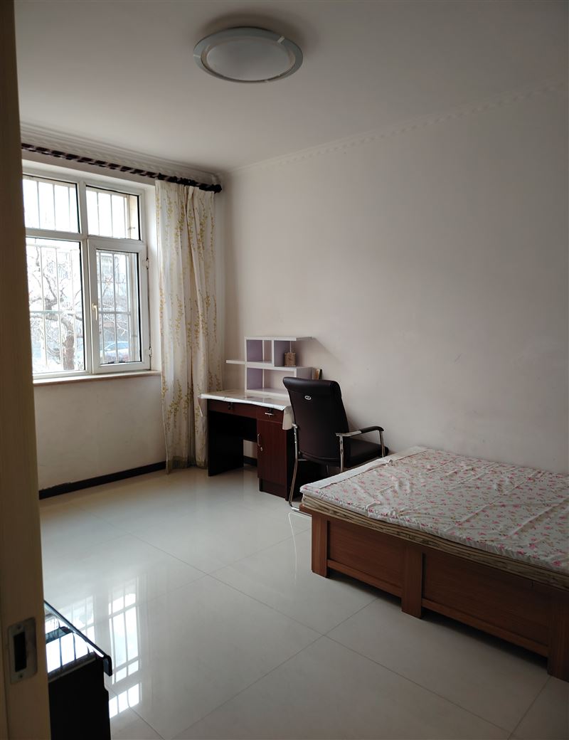 出租交通嘉園一樓90平兩室一廳帶菜園