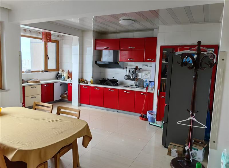 北國(guó)之春136平房屋出售