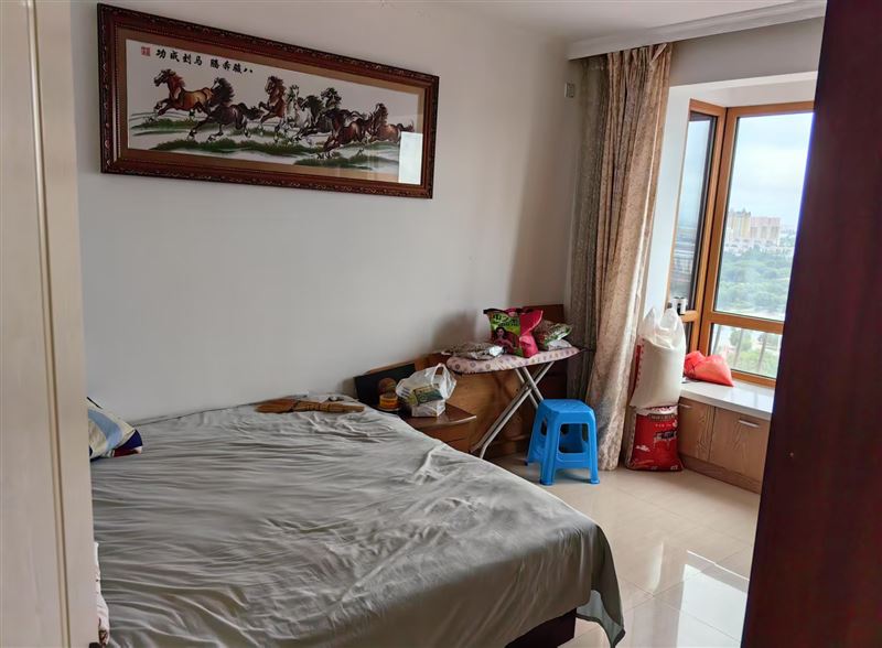 北國(guó)之春136平房屋出售